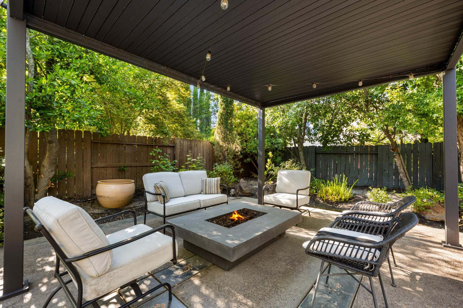 102 Painted Rock Place