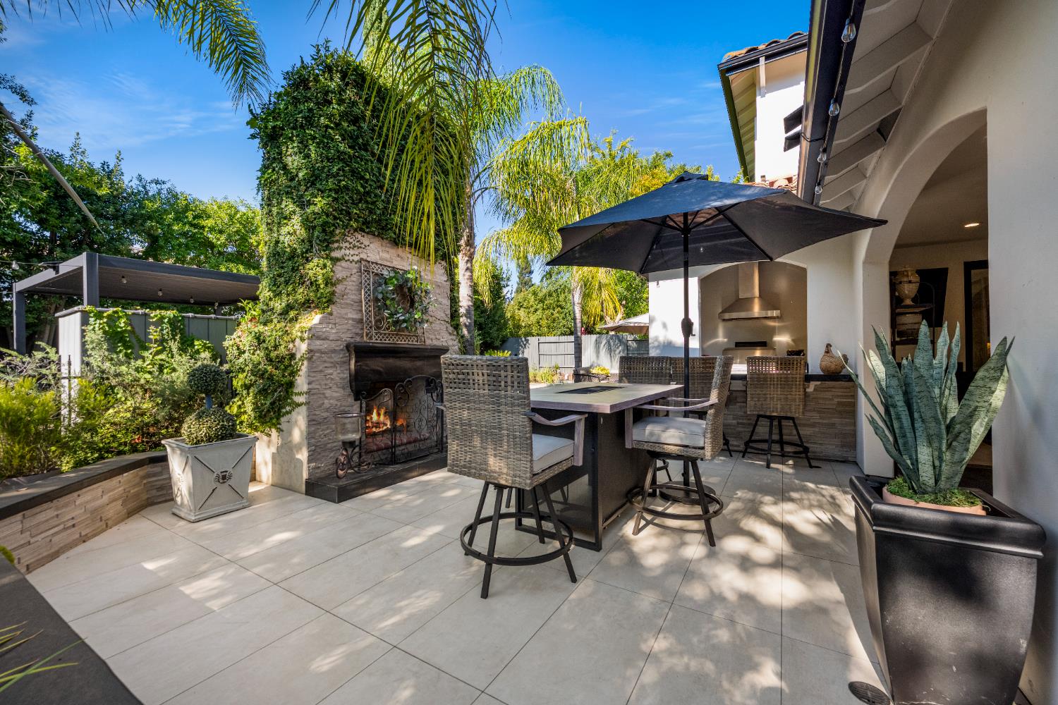 102 Painted Rock Place