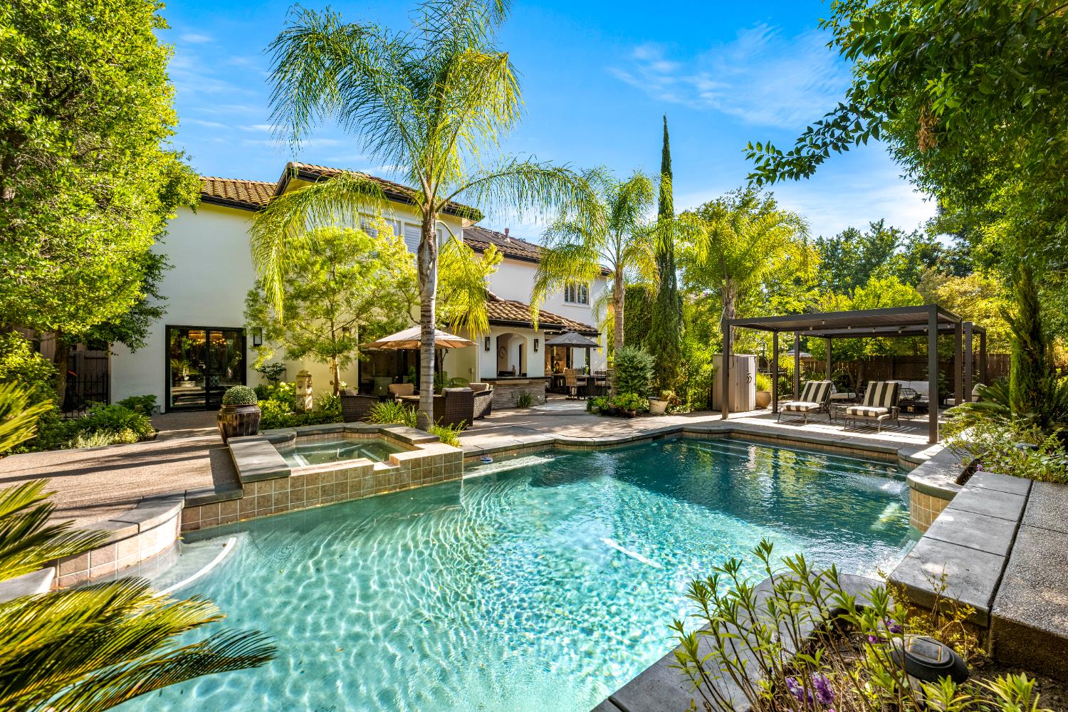 102 Painted Rock Place