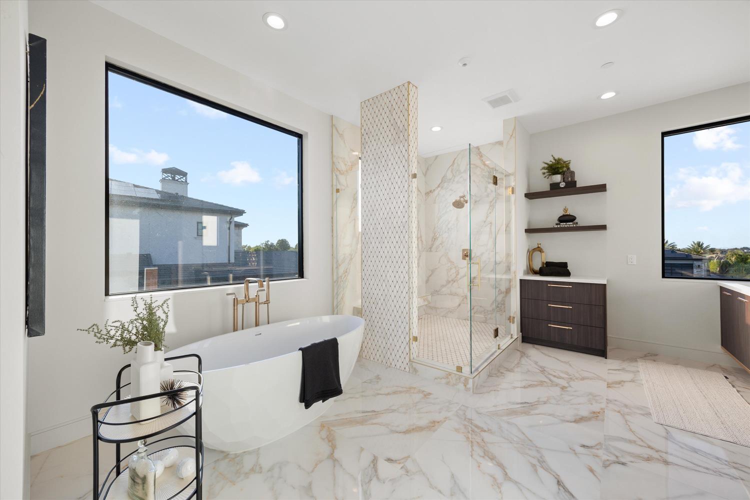 3516 Vista De Madera