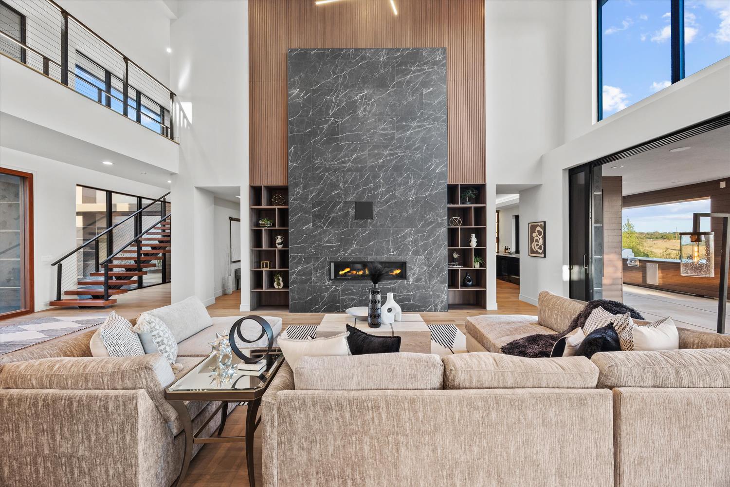 3516 Vista De Madera