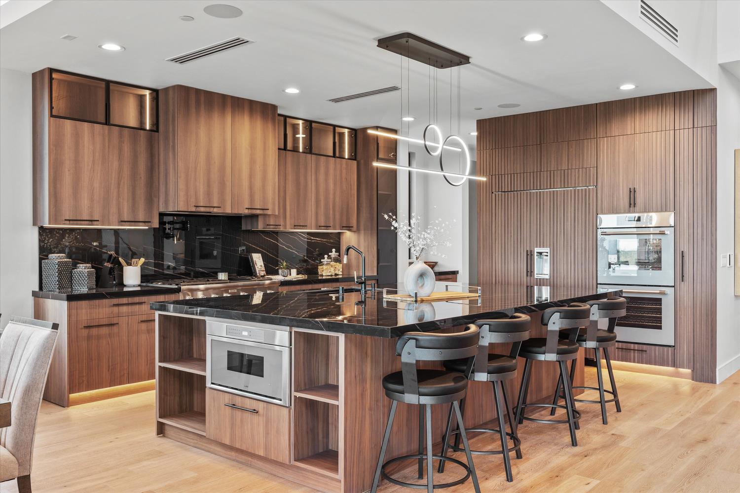 3516 Vista De Madera