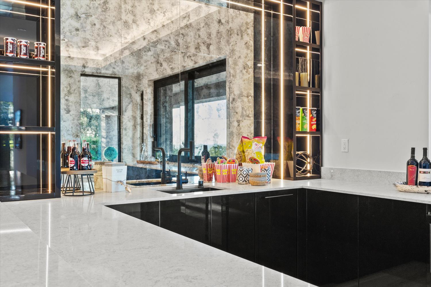 3516 Vista De Madera