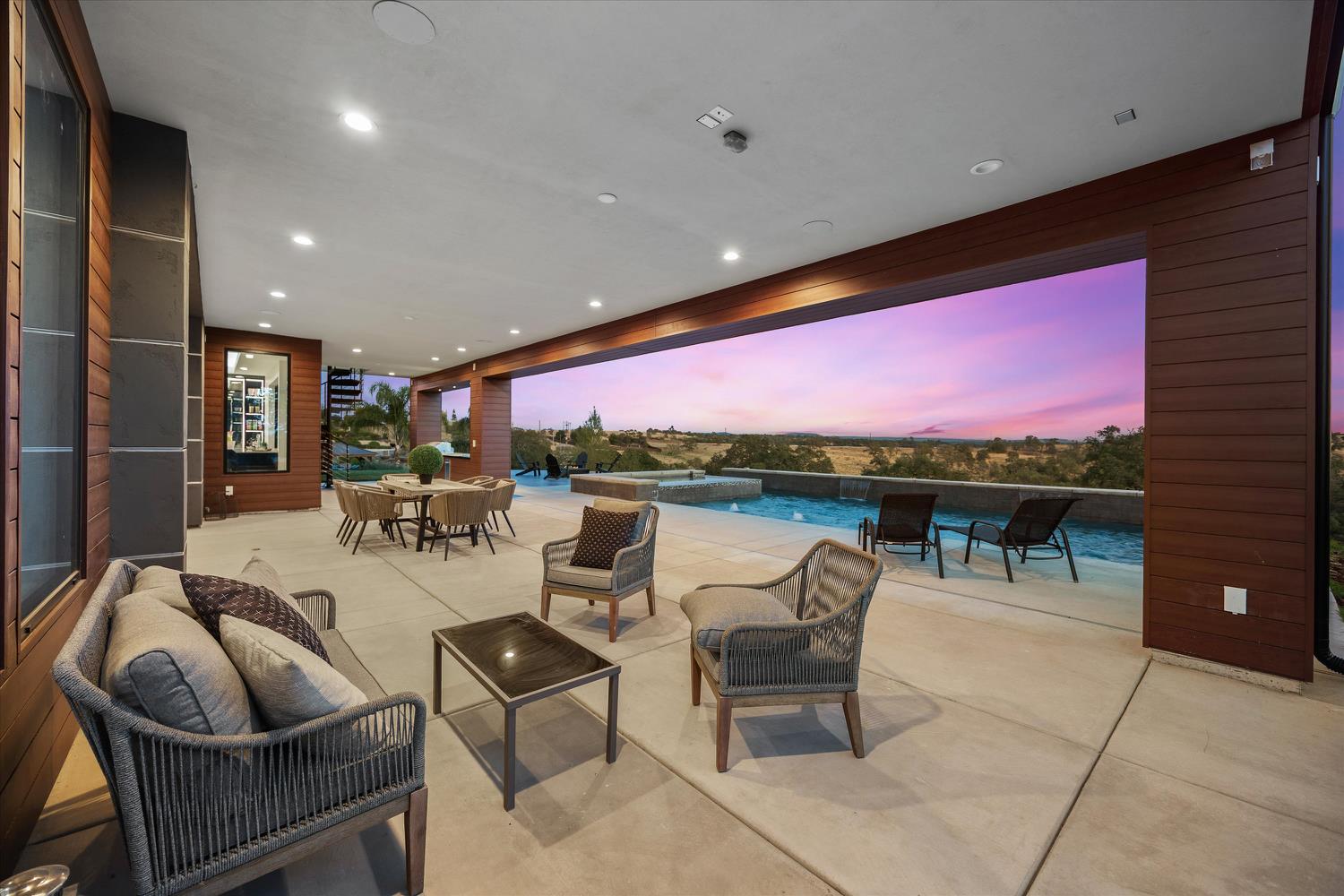 3516 Vista De Madera