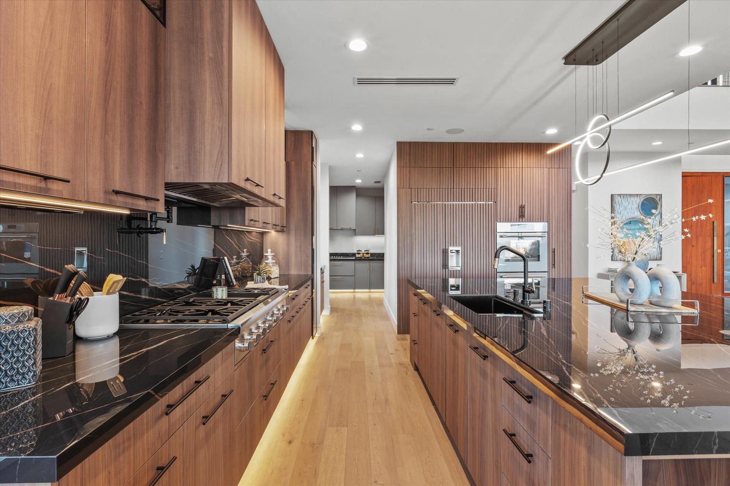 3516 Vista De Madera