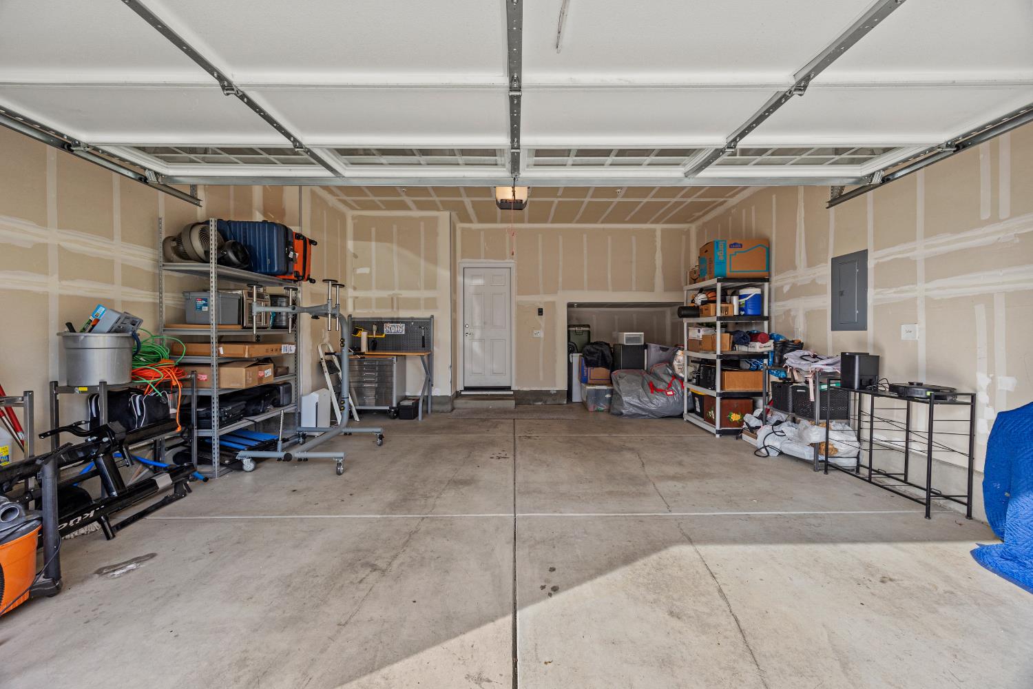 1048 Knox