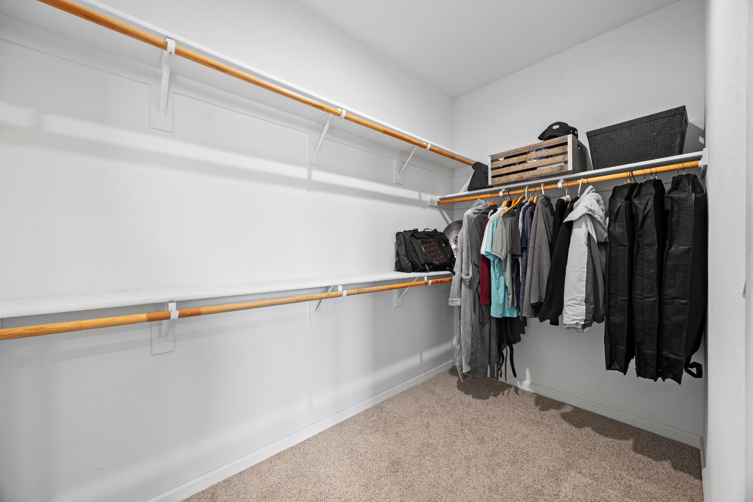 1048 Knox