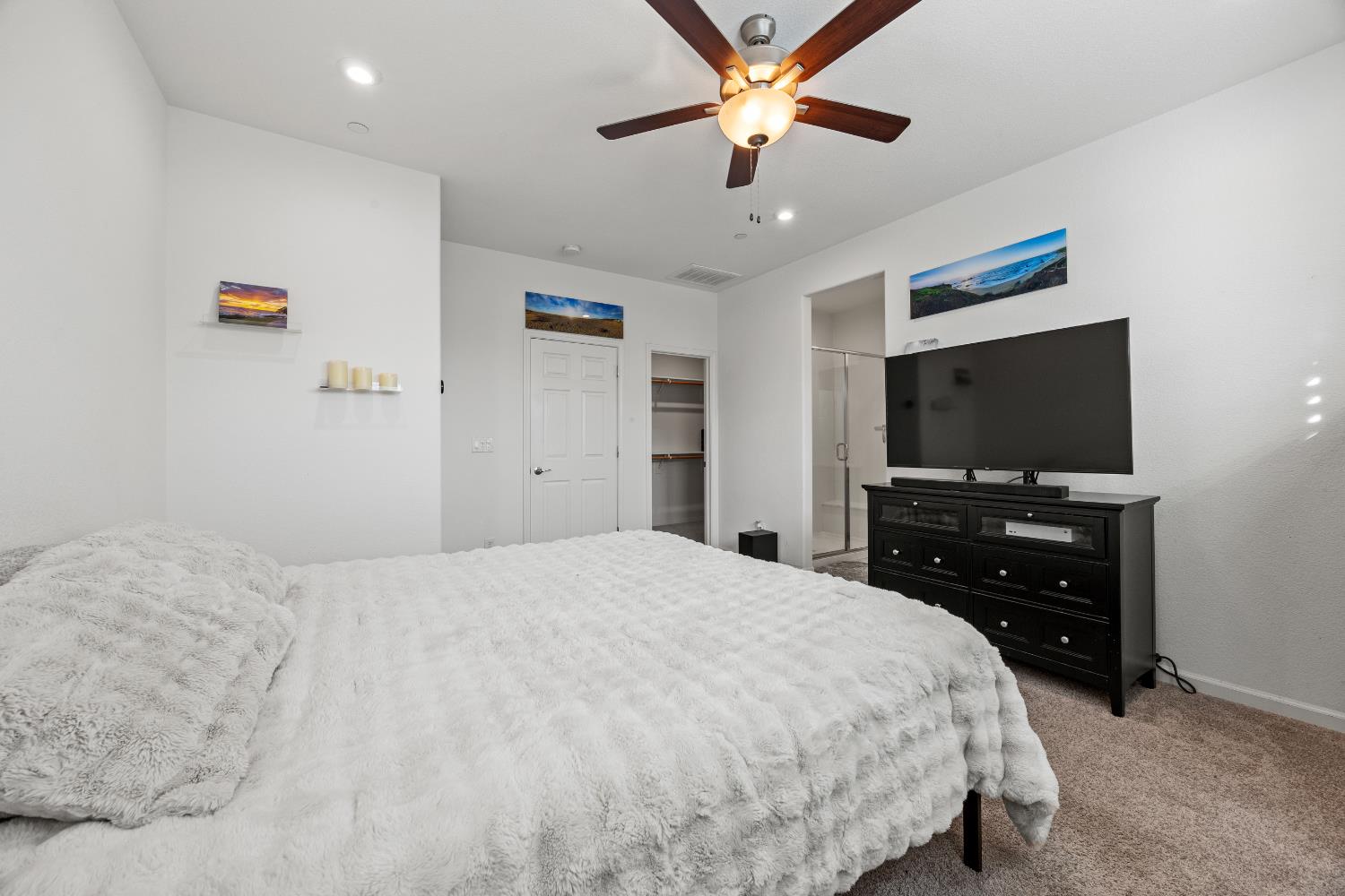 1048 Knox