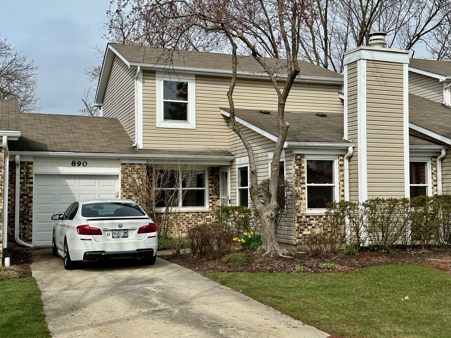 890 Colony Lake Drive Unit: 890