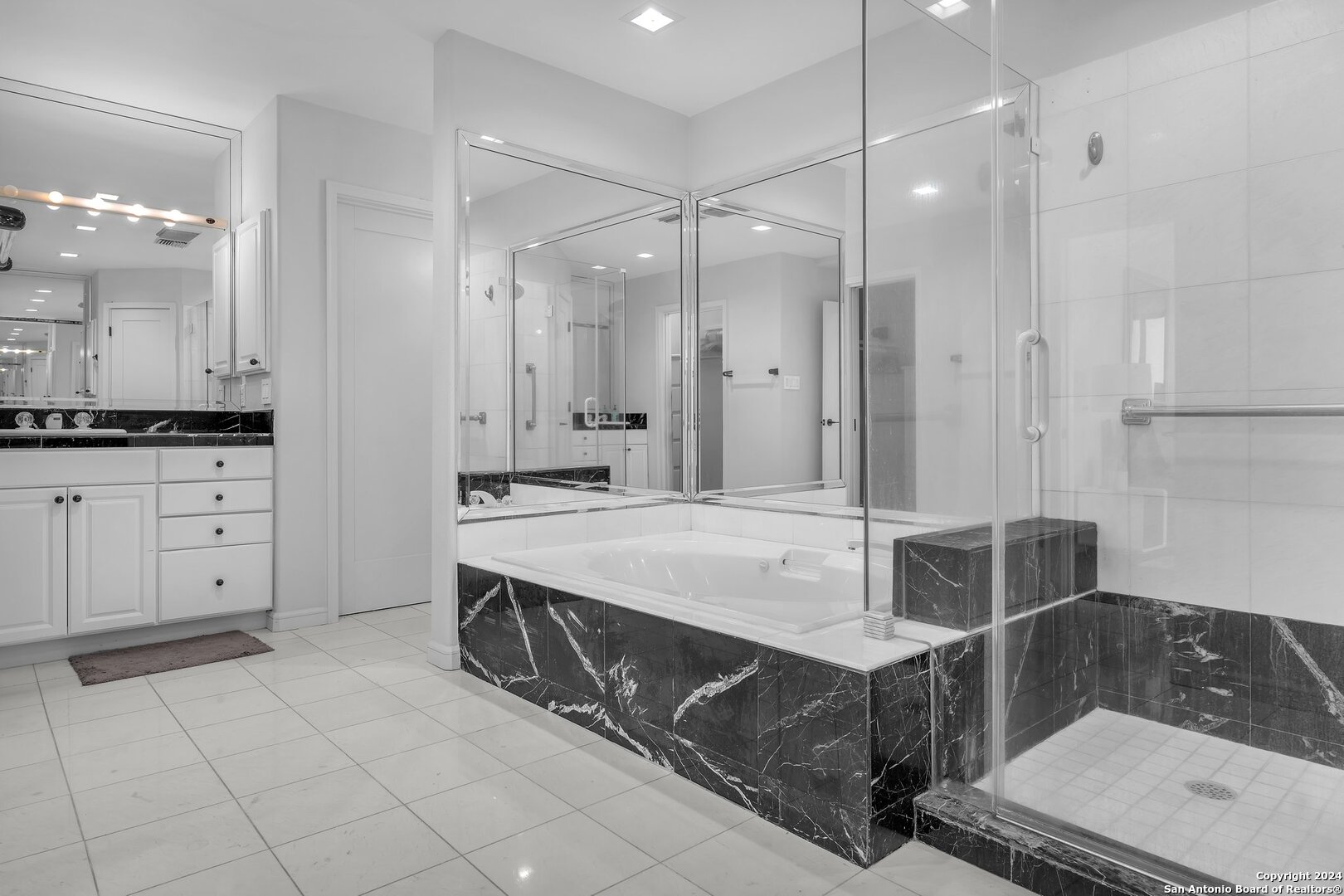 7701 Wurzbach Unit: 2306