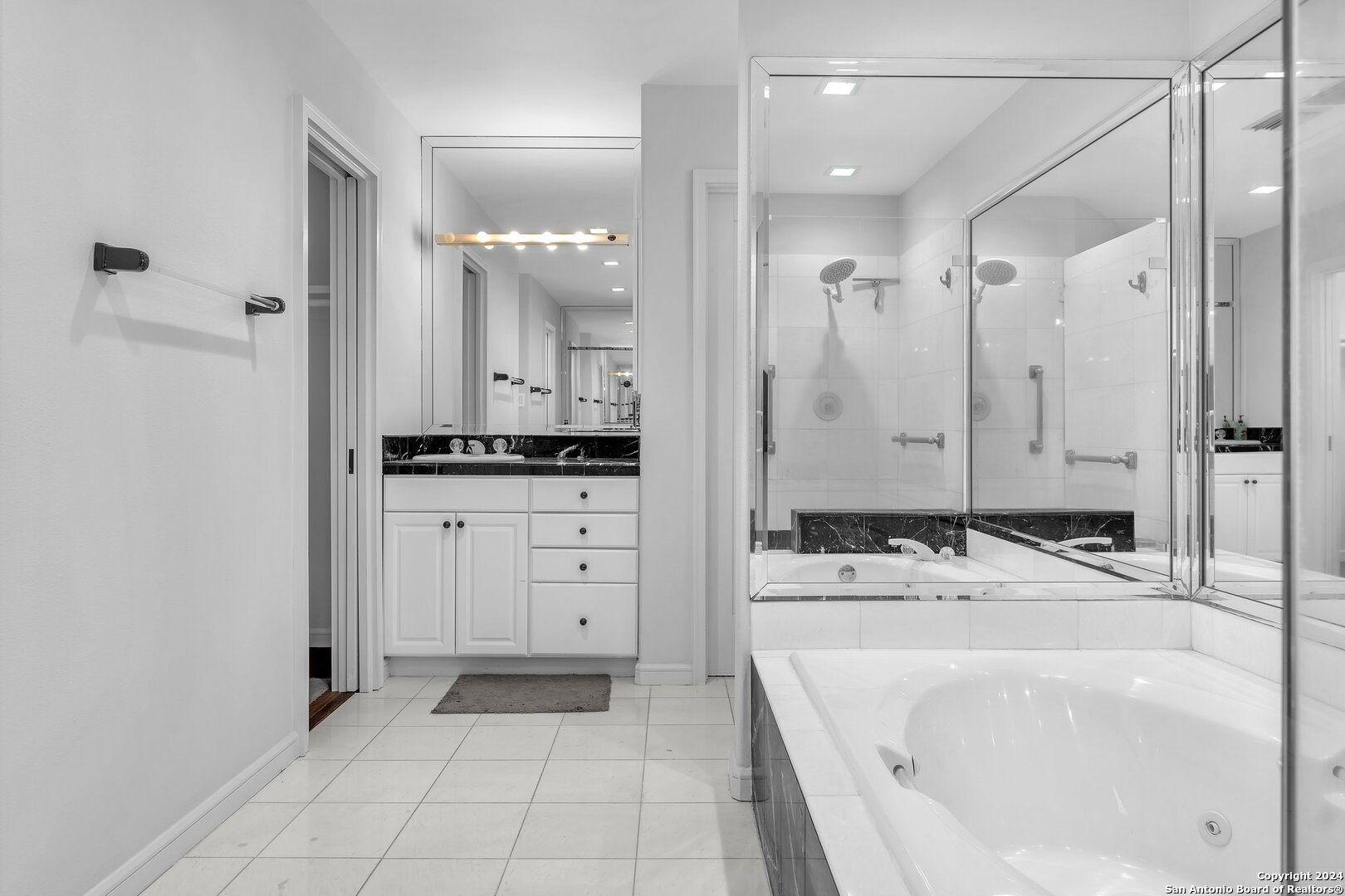 7701 Wurzbach Unit: 2306
