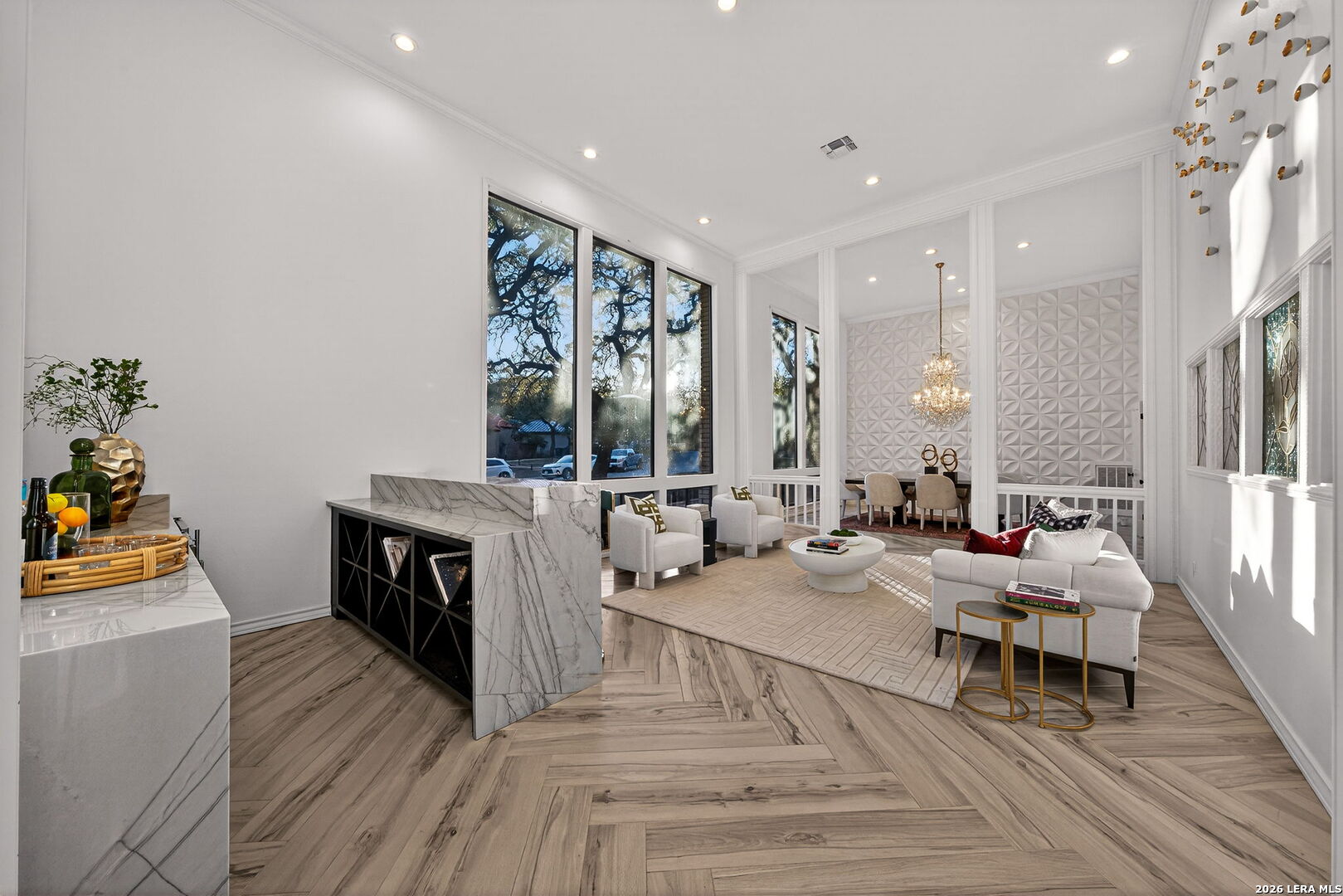 12514 Elm Manor