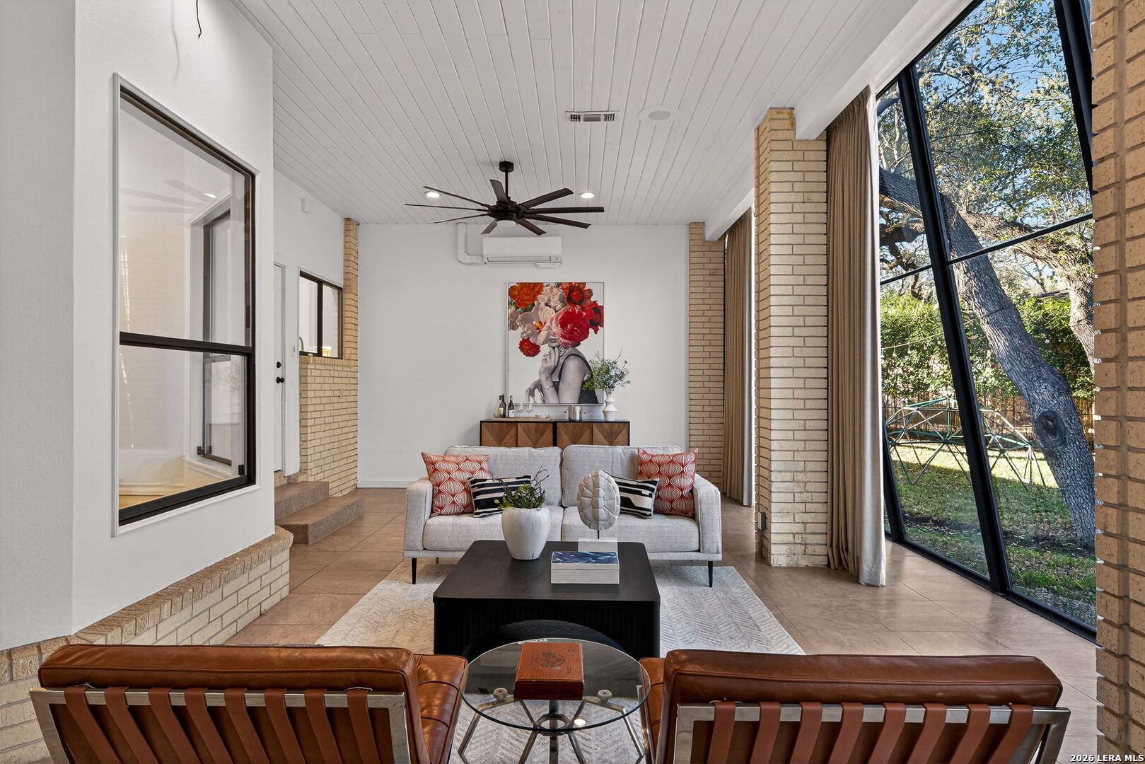 12514 Elm Manor