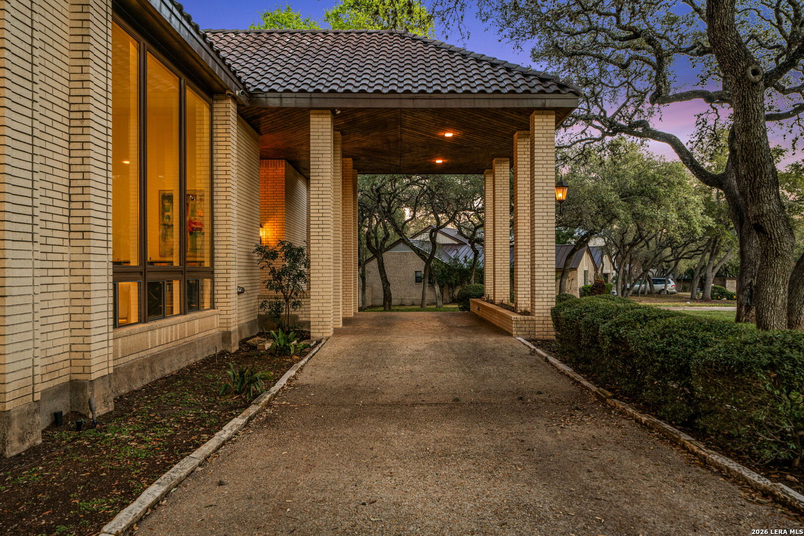 12514 Elm Manor