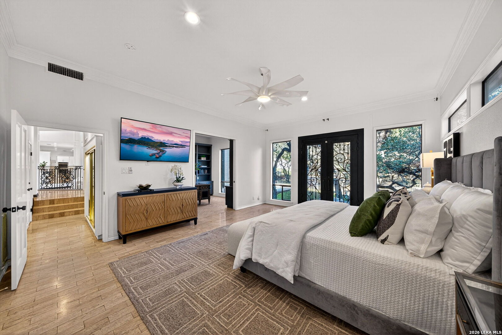 12514 Elm Manor