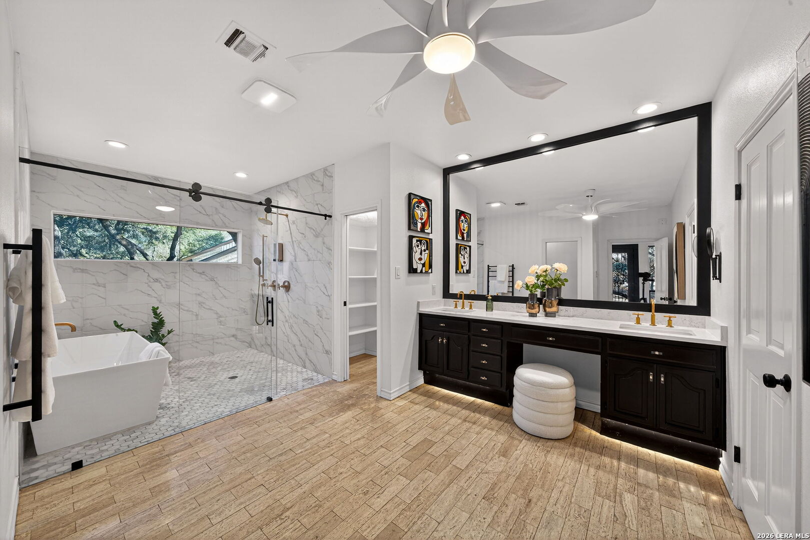 12514 Elm Manor