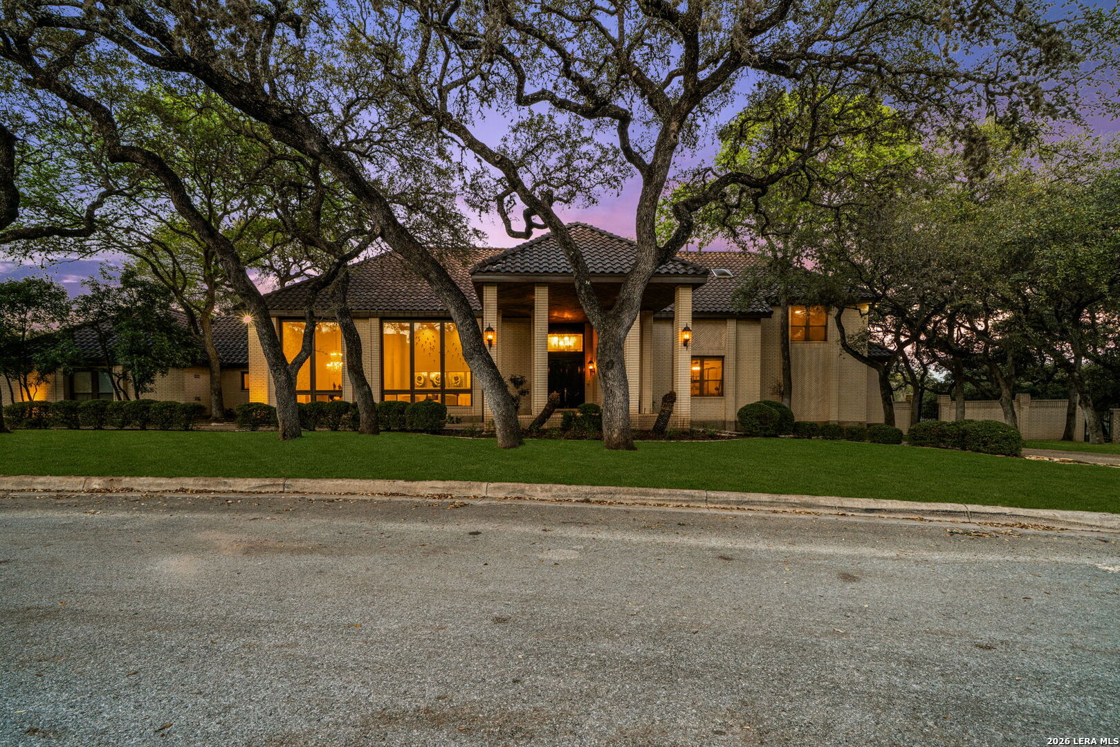 12514 Elm Manor