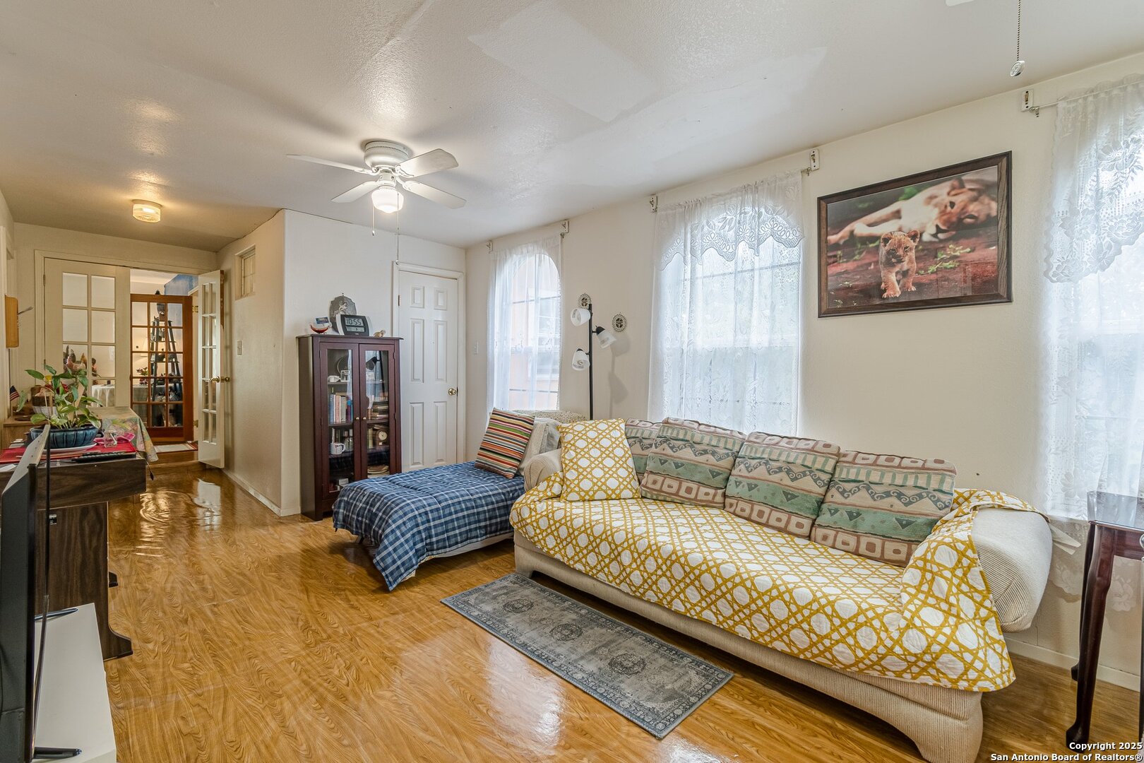 416 ALEXANDER HAMILTON DR
