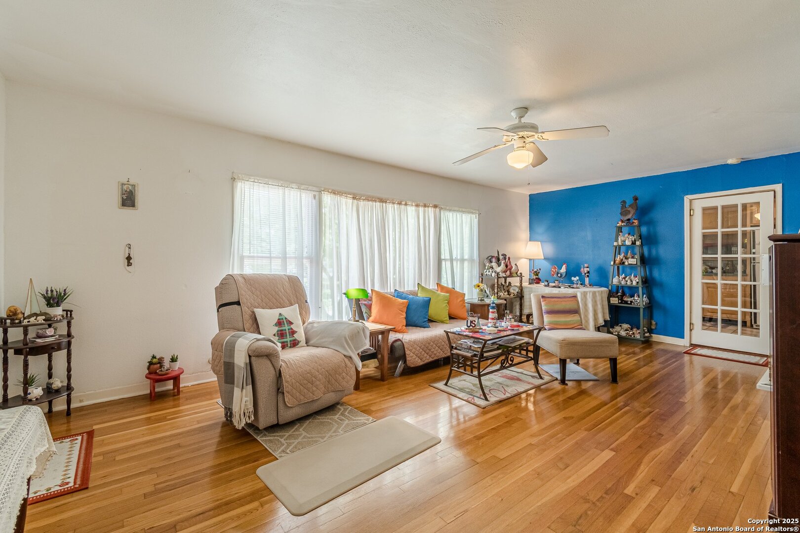 416 ALEXANDER HAMILTON DR