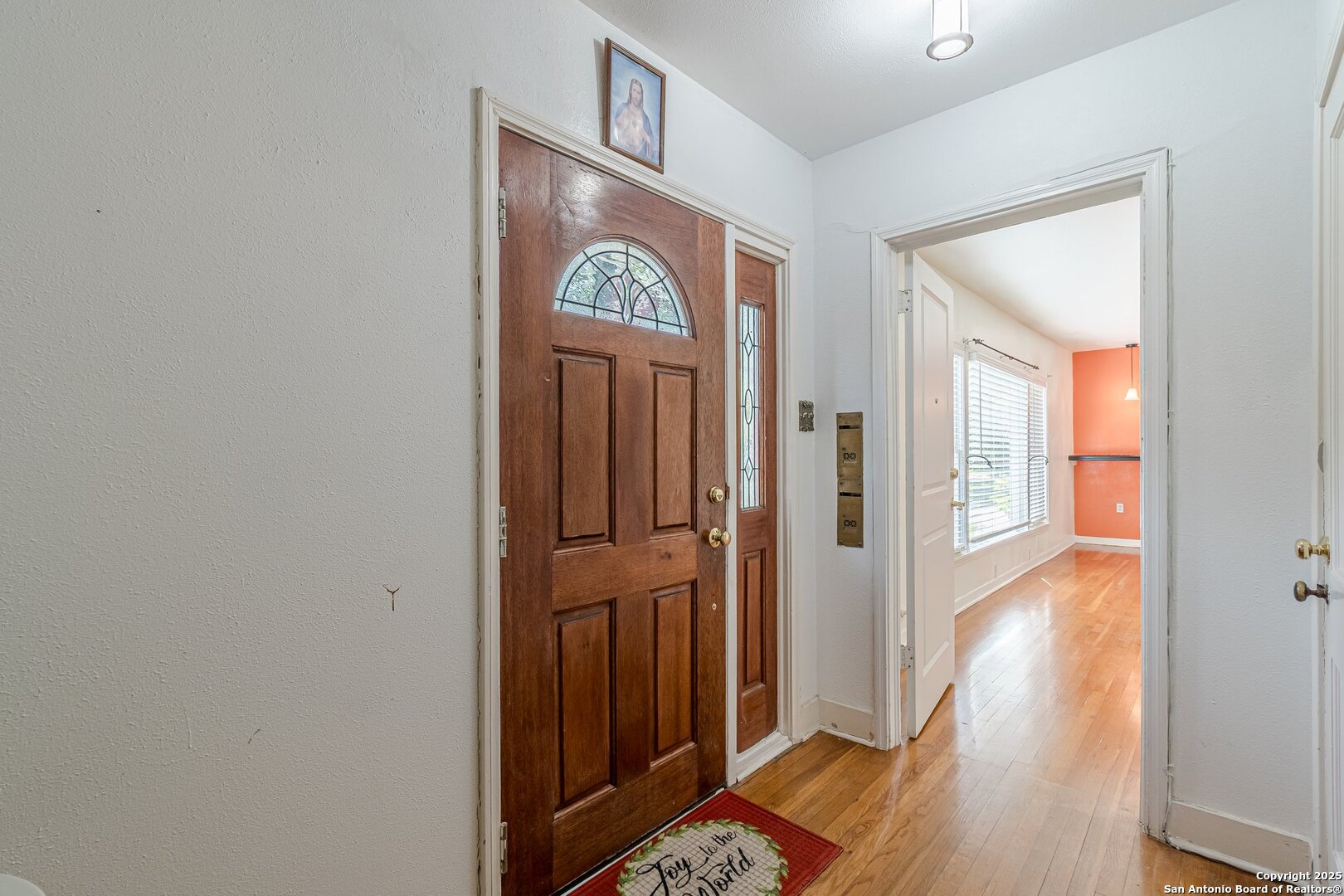 416 ALEXANDER HAMILTON DR