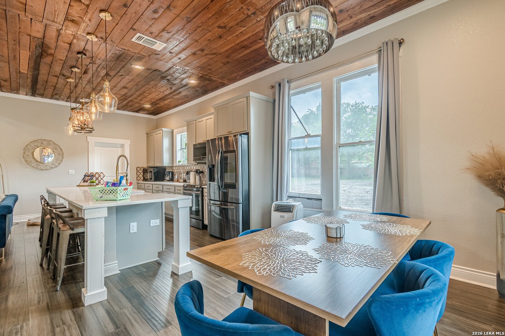 1022 Nolan