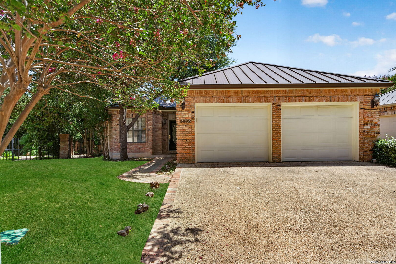 3002 IRON STONE CT
