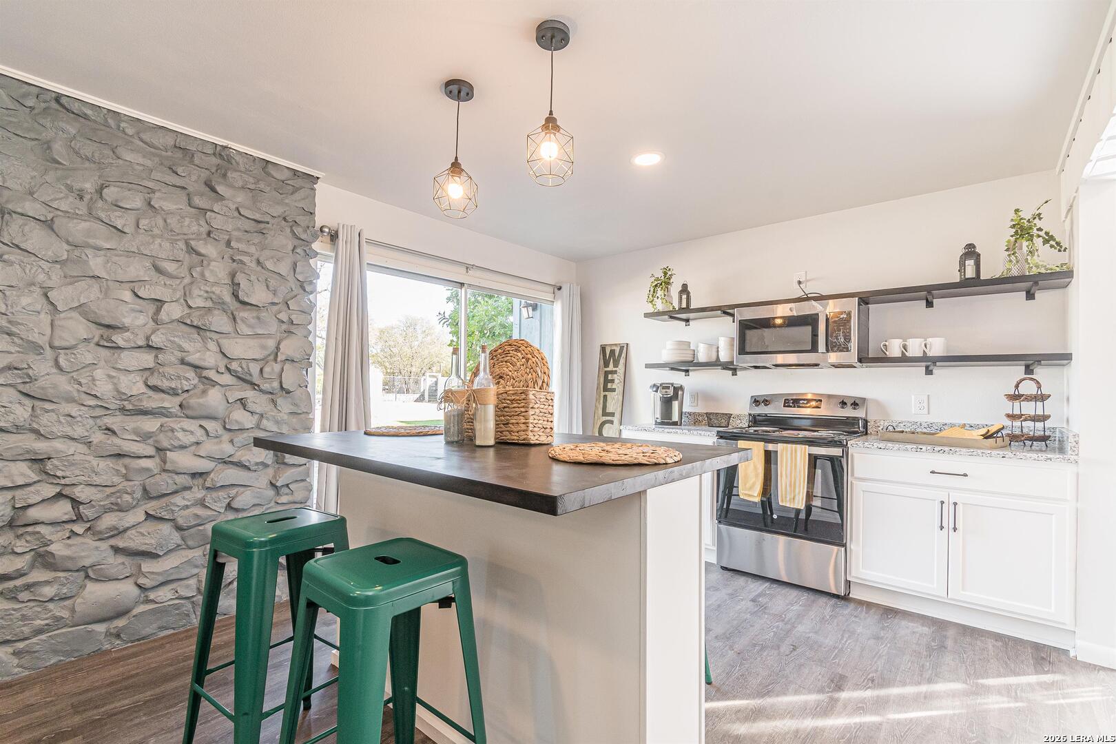 346 NATALEN AVE Unit: 1