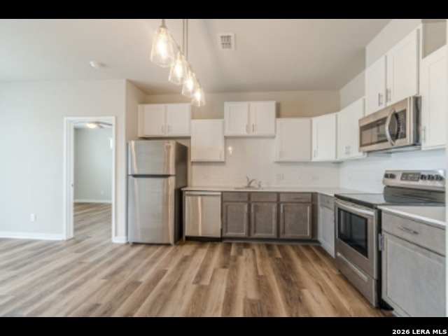 711 S Frio Unit: 2102