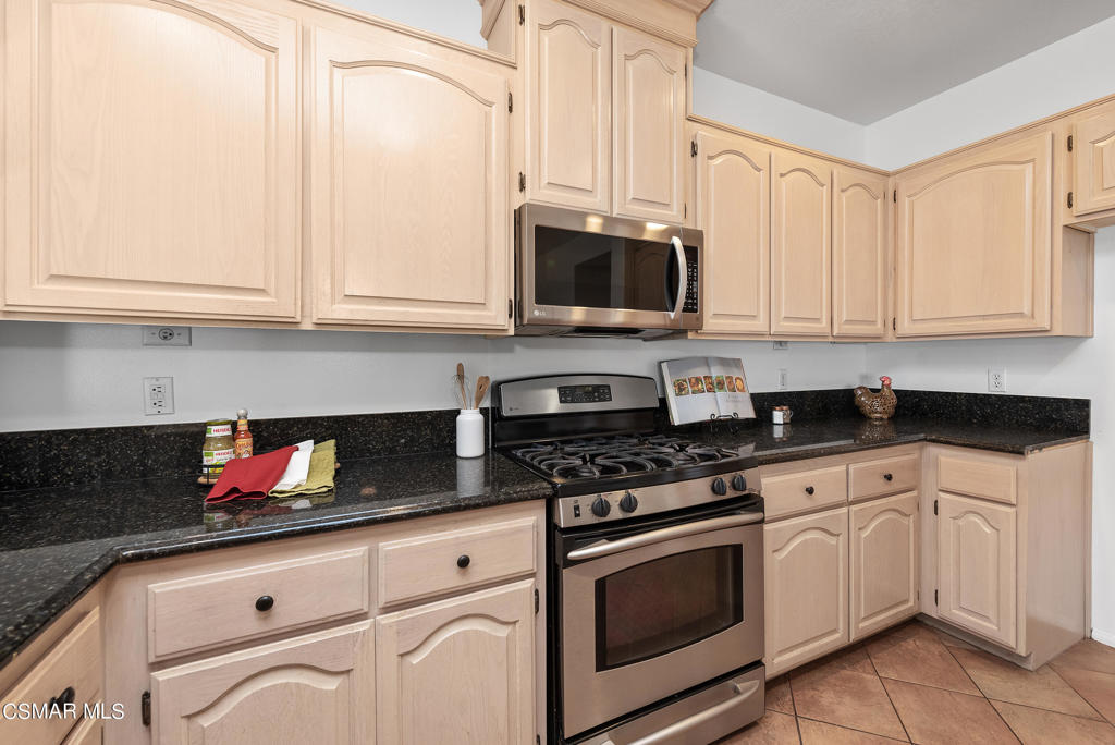 1008 Mountain Oak Place