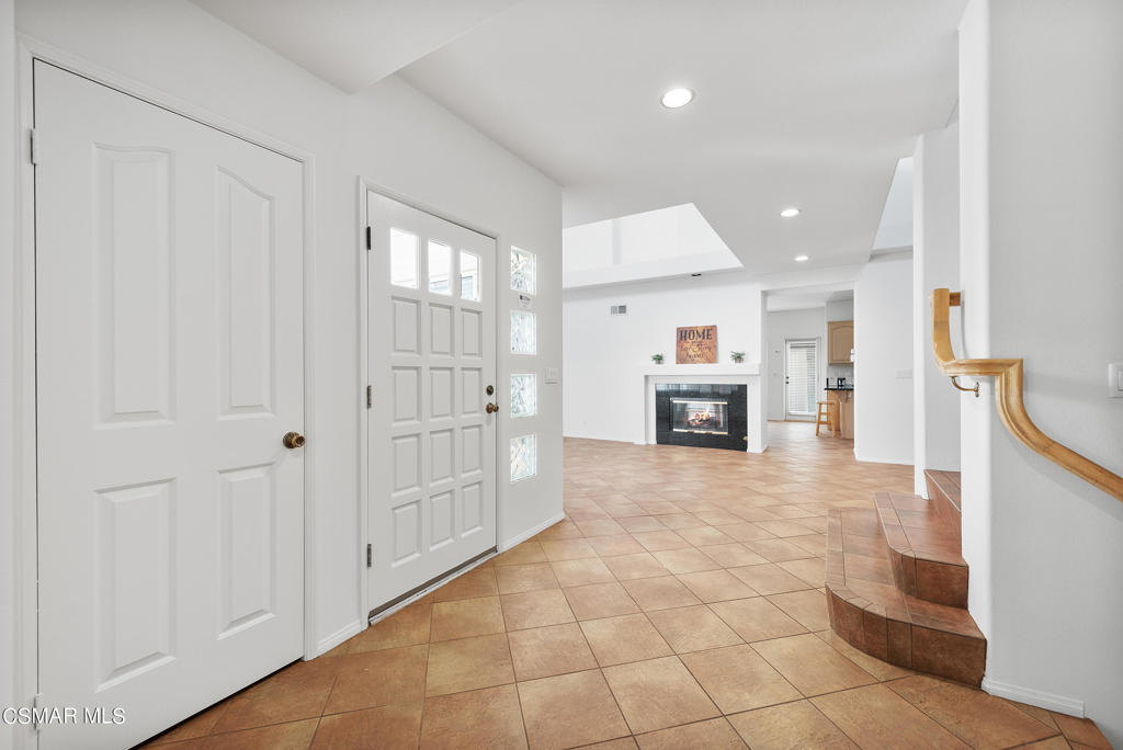 1008 Mountain Oak Place