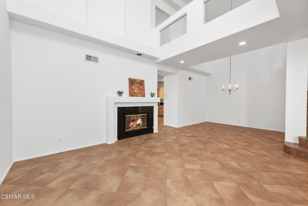 1008 Mountain Oak Place