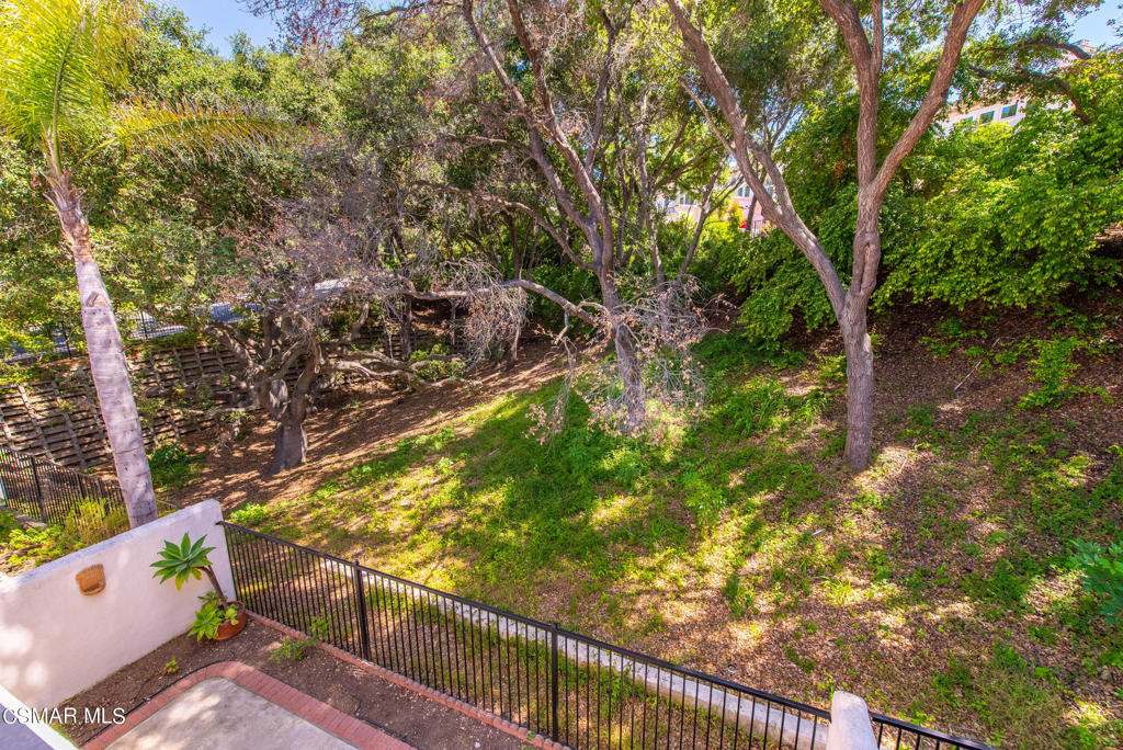 1008 Mountain Oak Place