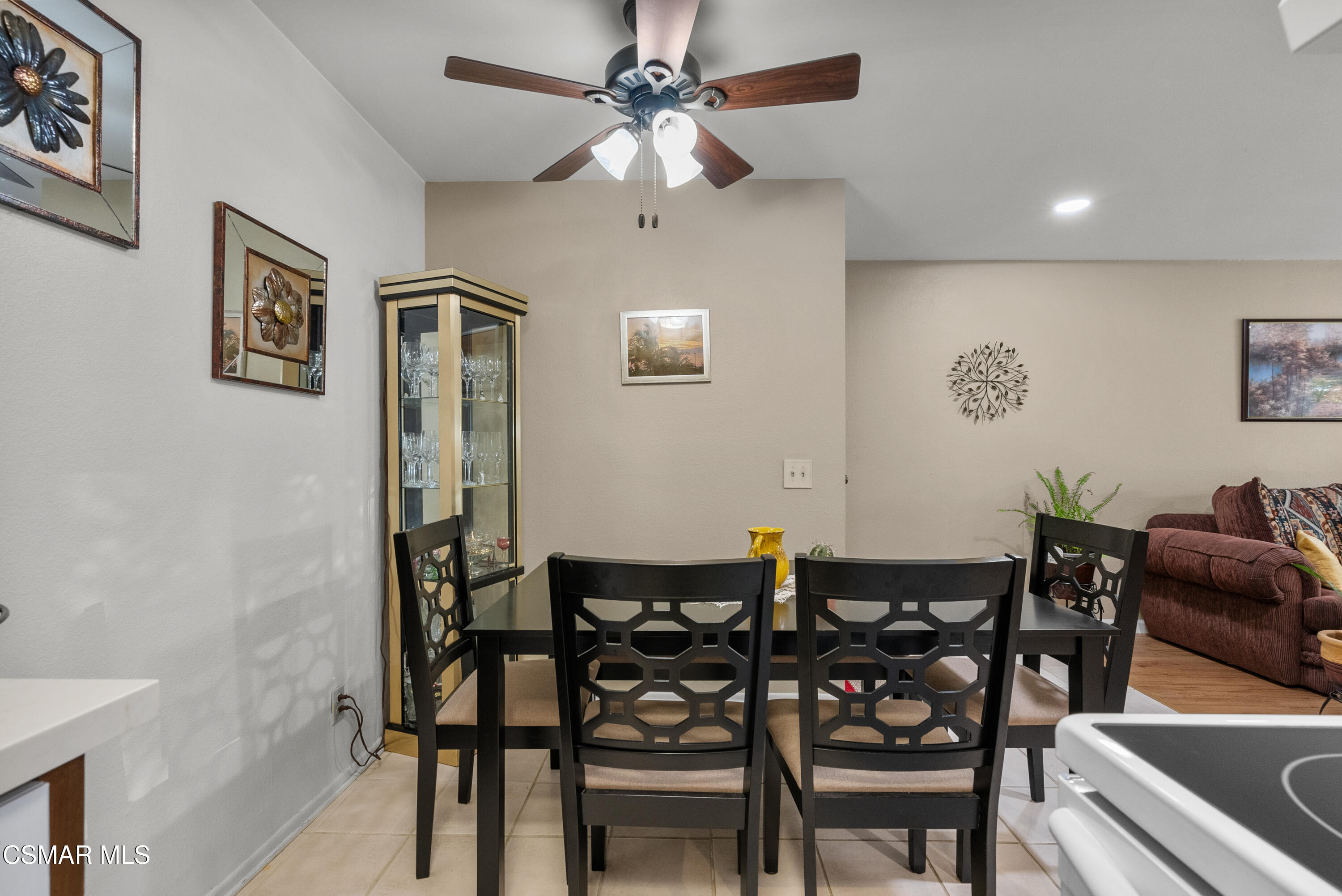 1256 Patricia Avenue, 3
