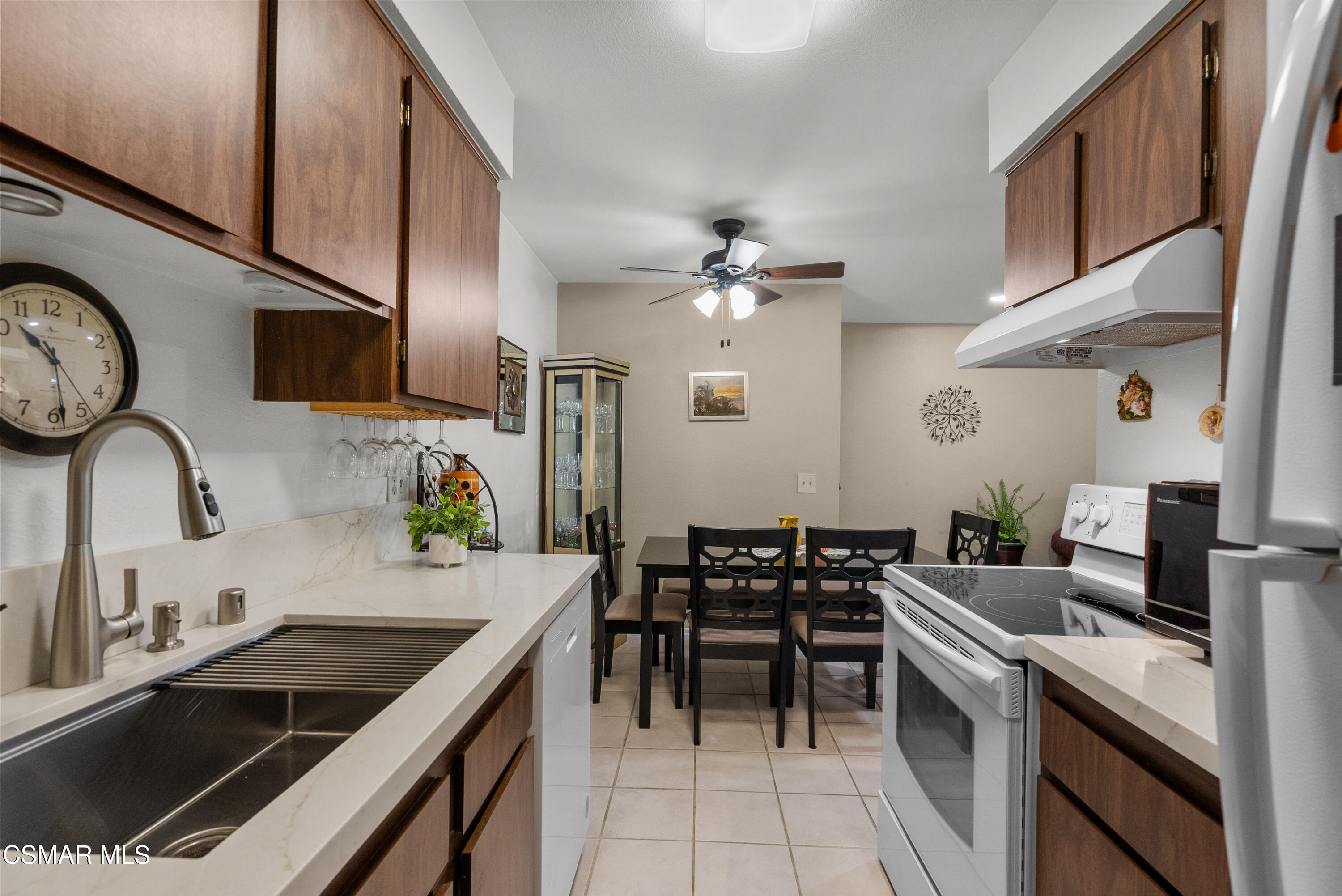 1256 Patricia Avenue, 3