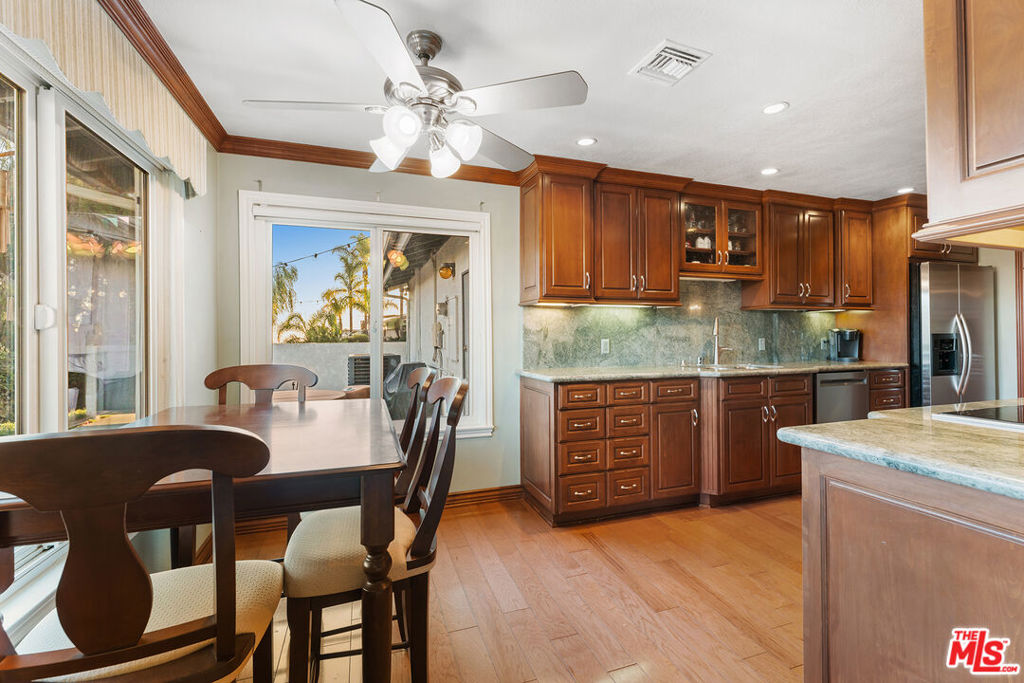 2212 Stacy Lane