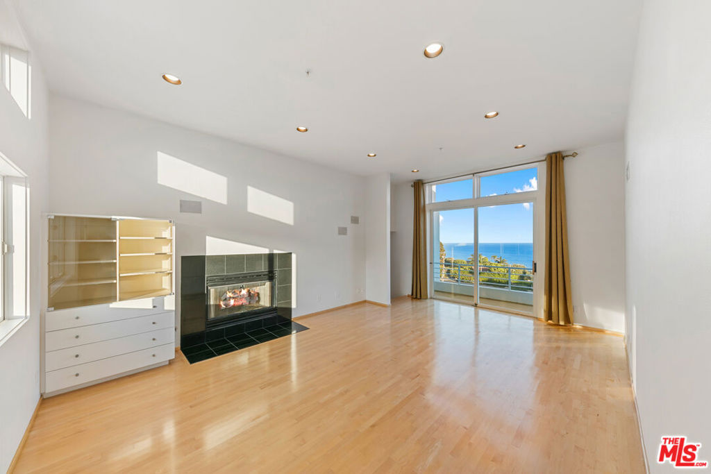 29035 Cliffside Drive