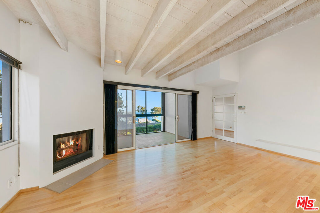 29035 Cliffside Drive