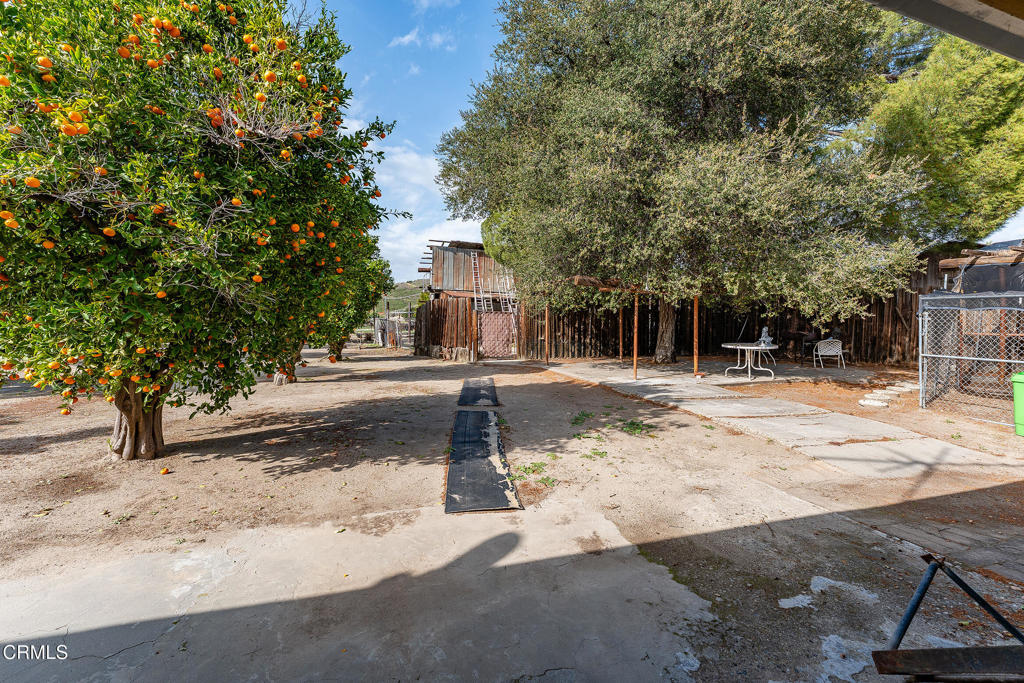 3941 Walnut Avenue