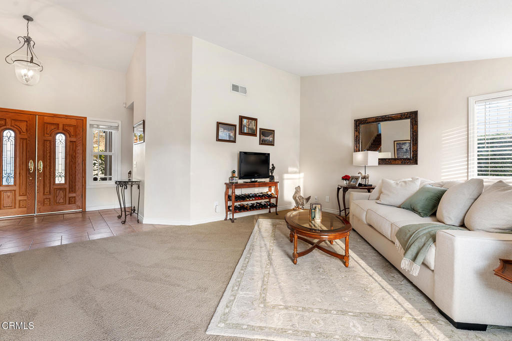 1894 Rambling Road