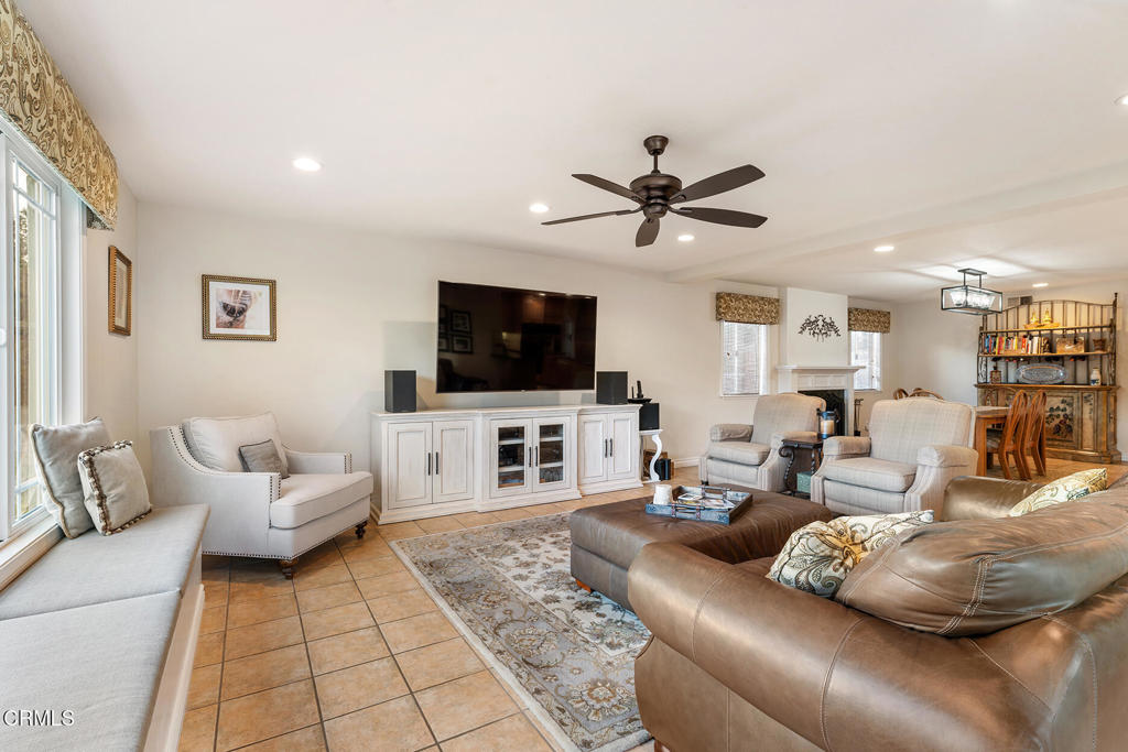 1894 Rambling Road