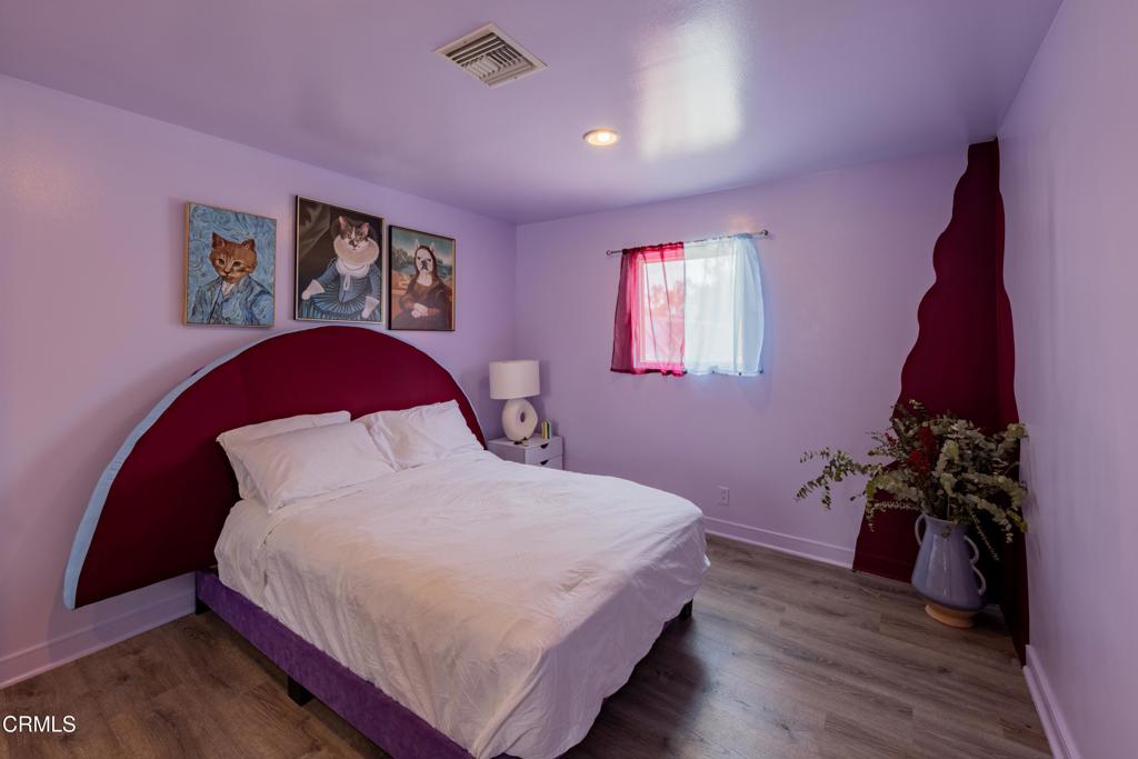 6835 Pacific View Drive