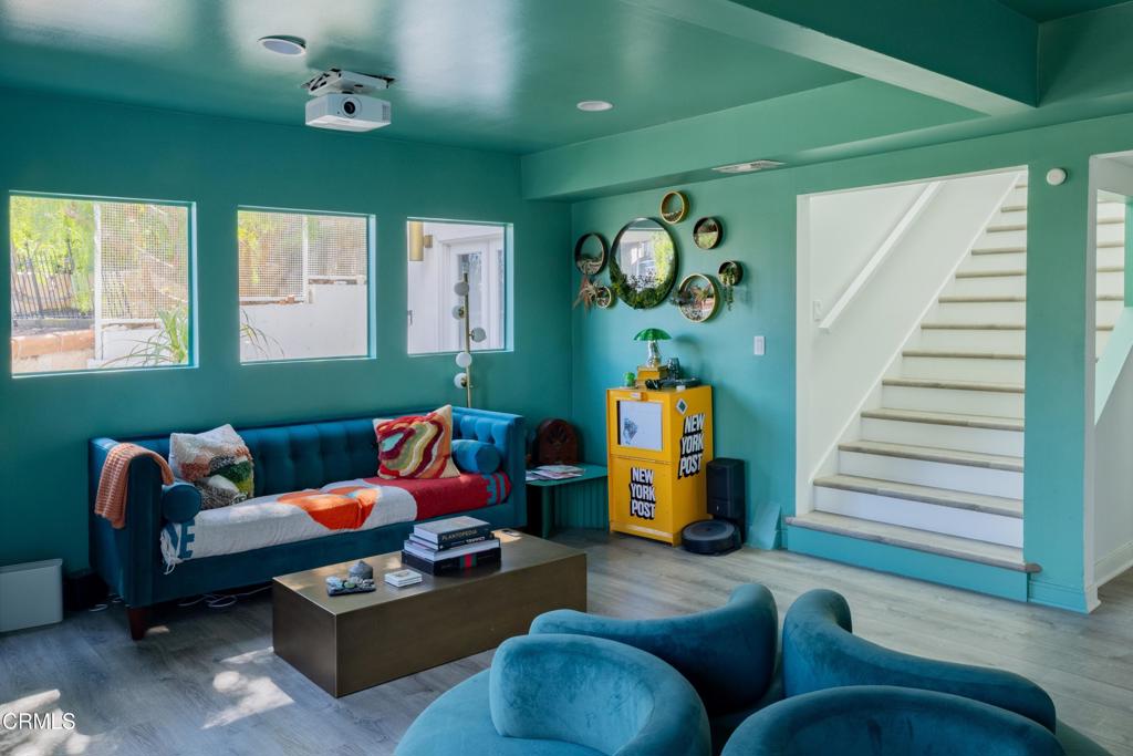 6835 Pacific View Drive