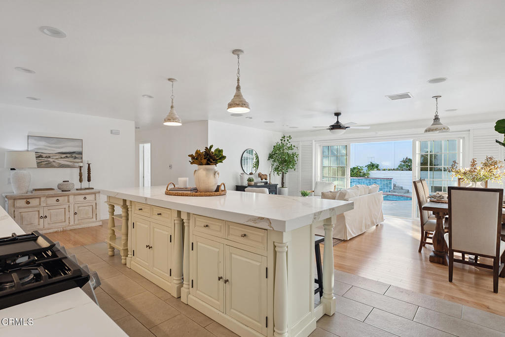10325 Darling Road