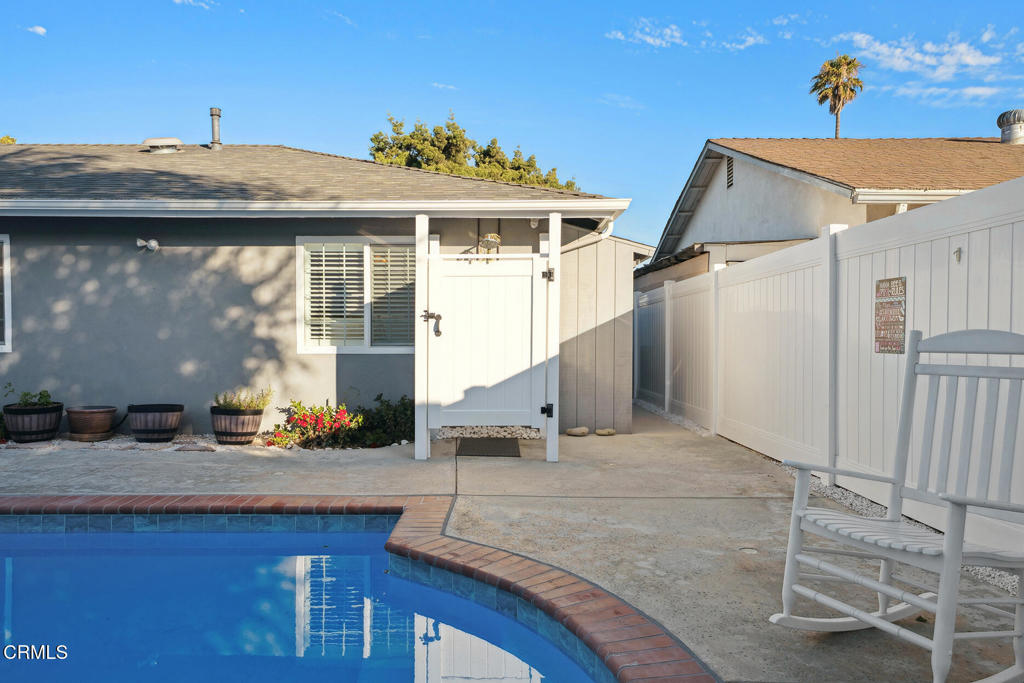 10325 Darling Road