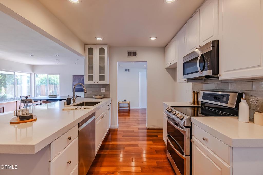 3872 Aztec Court