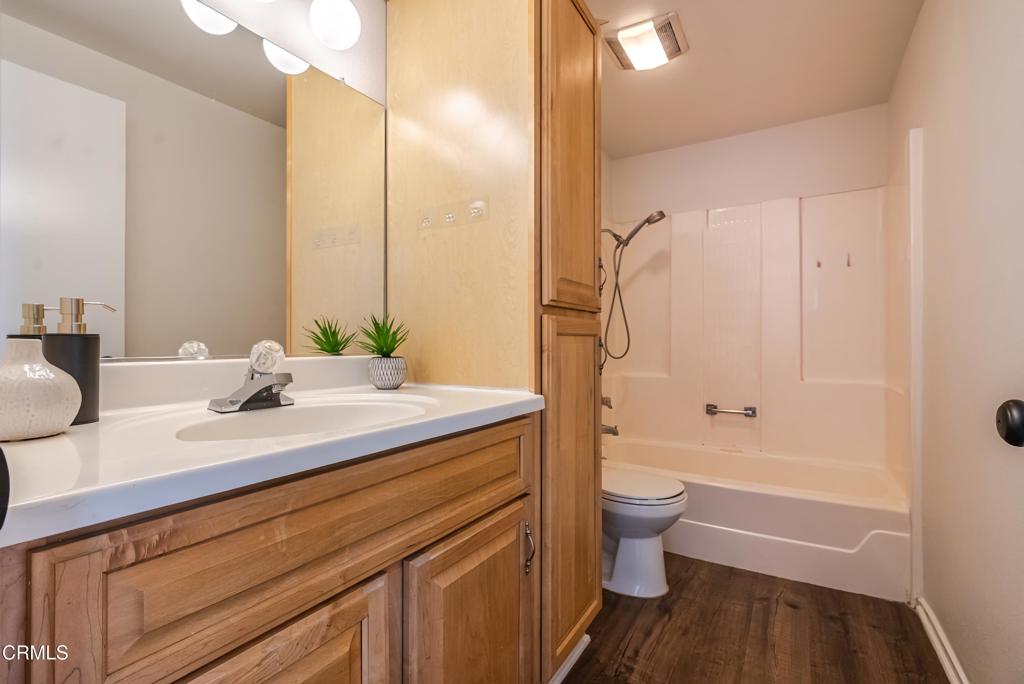 3872 Aztec Court