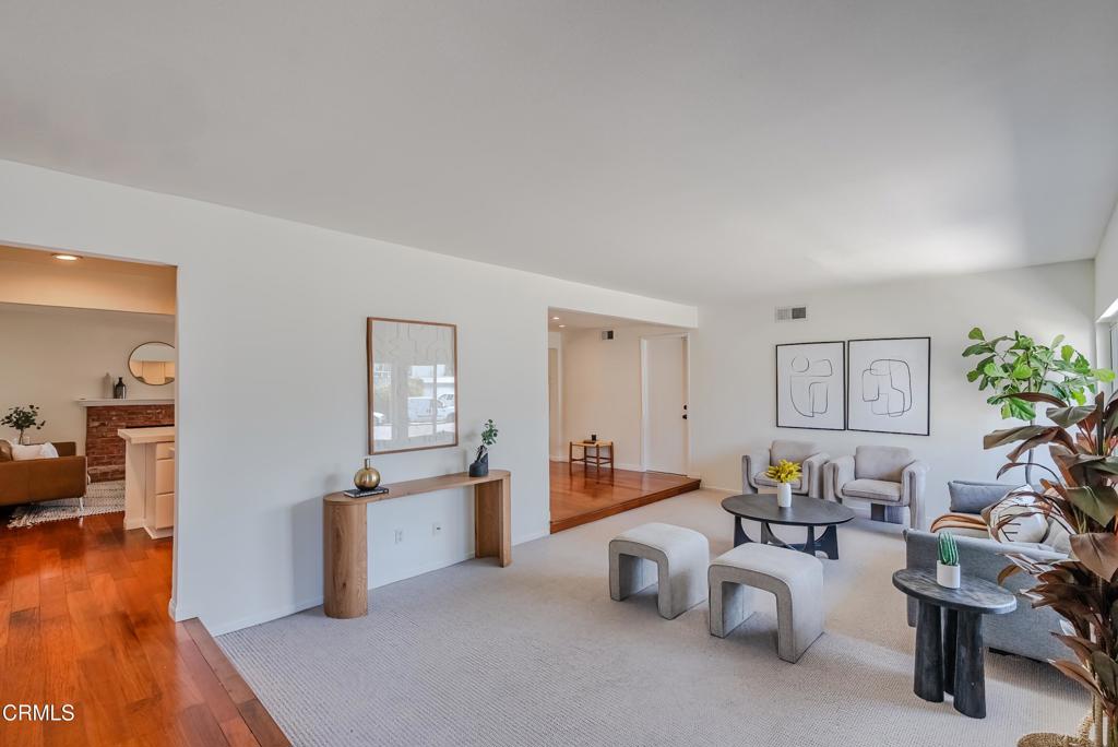 3872 Aztec Court