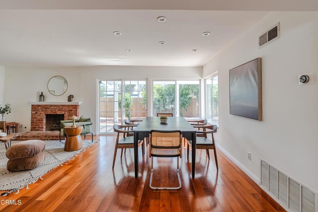 3872 Aztec Court
