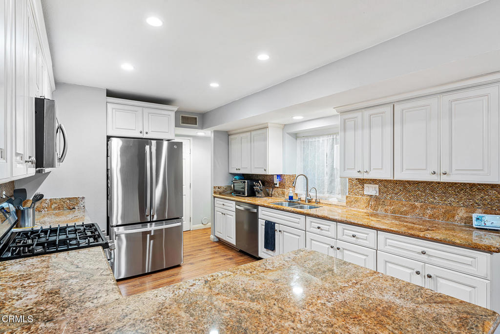 4448 Lubbock Drive C