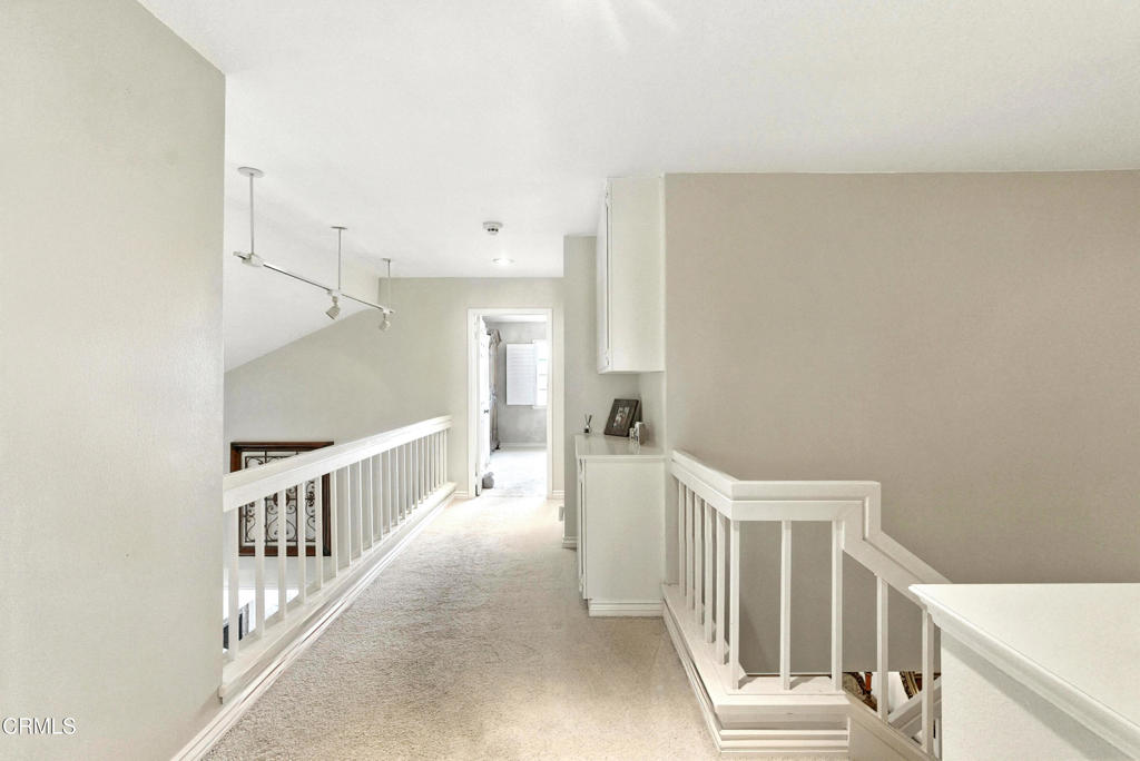 1095 Amberton Lane